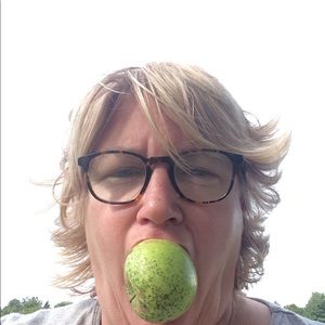 Meet your Posher, Pamela